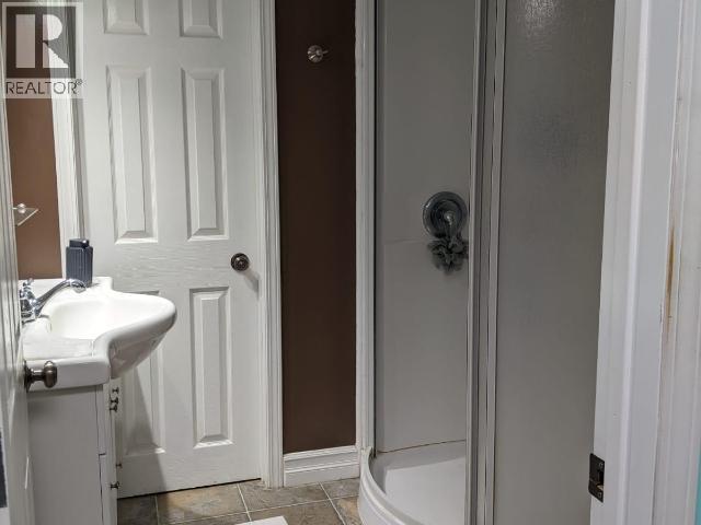 148 & 150 Dawson Drive, Faro, Yukon  Y0B 1K0 - Photo 17 - 17002