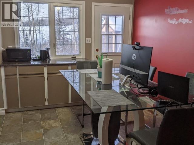 148 & 150 Dawson Drive, Faro, Yukon  Y0B 1K0 - Photo 14 - 17003
