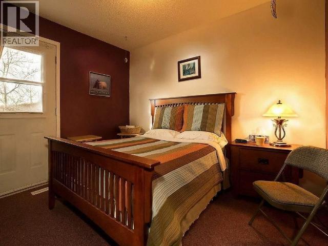 148 & 150 Dawson Drive, Faro, Yukon  Y0B 1K0 - Photo 26 - 17003