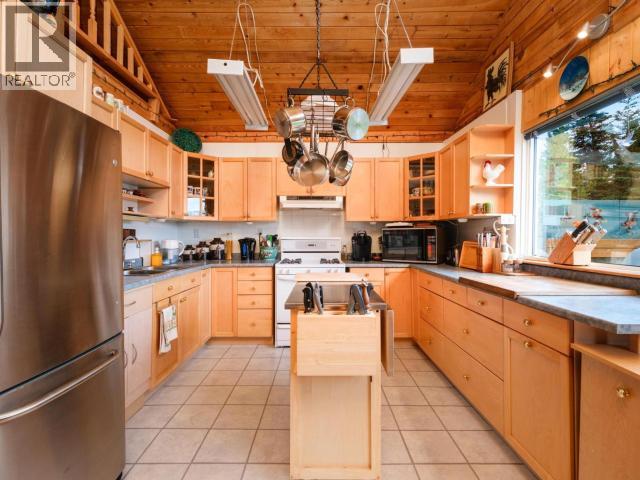 52 Lakeview Road, Whitehorse South, Yukon  Y0B 1B0 - Photo 32 - 17294