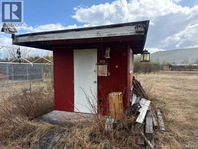 12 Fireweed Road, Dawson City, Yukon  Y0B 1G0 - Photo 23 - 17313