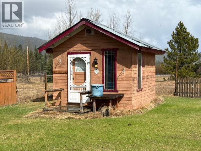 12 Fireweed Road, Dawson City, Yukon  Y0B 1G0 - Photo 26 - 17313