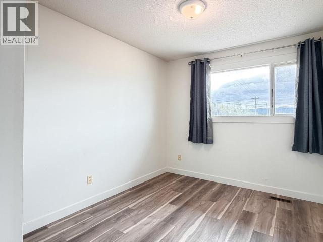 18-20 Harper Street, Faro, Yukon  Y0B 1K0 - Photo 17 - 17337