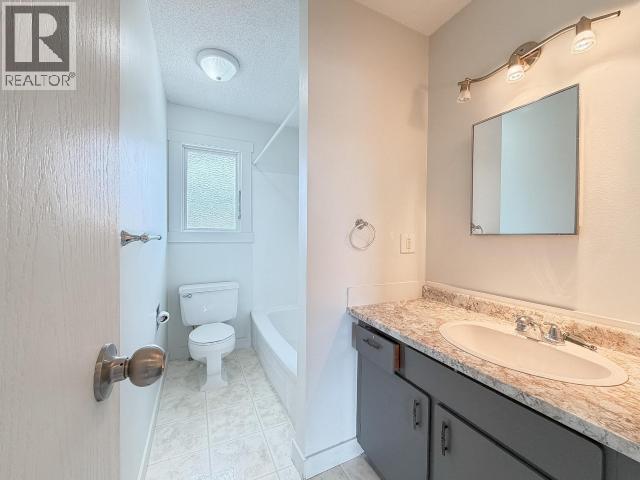 18-20 Harper Street, Faro, Yukon  Y0B 1K0 - Photo 18 - 17337