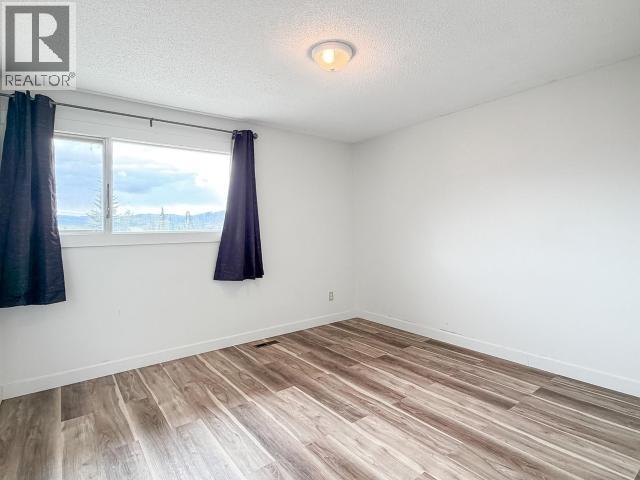 18-20 Harper Street, Faro, Yukon  Y0B 1K0 - Photo 21 - 17337