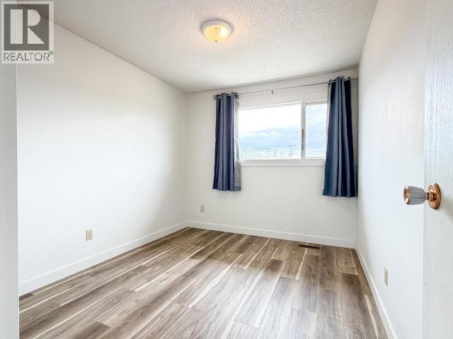 18-20 Harper Street, Faro, Yukon  Y0B 1K0 - Photo 24 - 17337