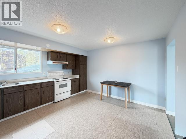 18-20 Harper Street, Faro, Yukon  Y0B 1K0 - Photo 43 - 17337