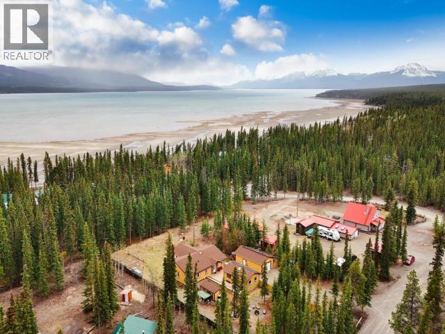 3 Canenger Way, Whitehorse South, Yukon  Y0B 1T0 - Photo 2 - 17359