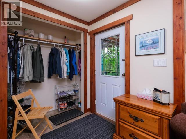 400 Ursa Way, Whitehorse North, Yukon  Y0B 1Y2 - Photo 33 - 17400