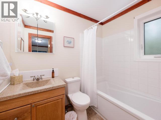 400 Ursa Way, Whitehorse North, Yukon  Y0B 1Y2 - Photo 47 - 17400