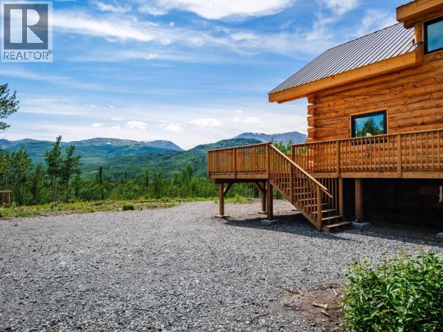 400 Ursa Way, Whitehorse North, Yukon  Y0B 1Y2 - Photo 5 - 17400