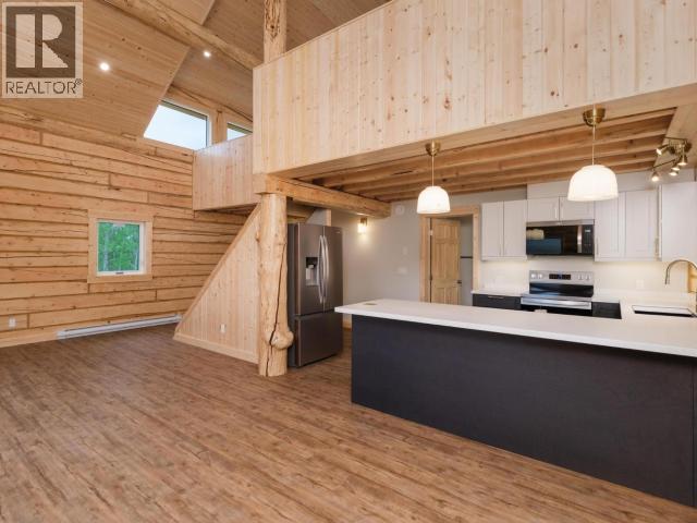 400 Ursa Way, Whitehorse North, Yukon  Y0B 1Y2 - Photo 9 - 17400
