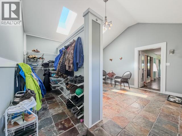 58 & 72 Shakwak St., Destruction Bay, Yukon  Y0B 1H0 - Photo 10 - 17418