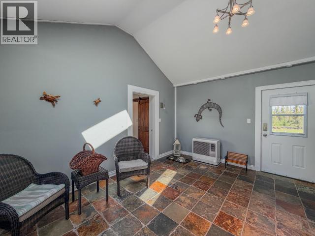 58 & 72 Shakwak St., Destruction Bay, Yukon  Y0B 1H0 - Photo 11 - 17418