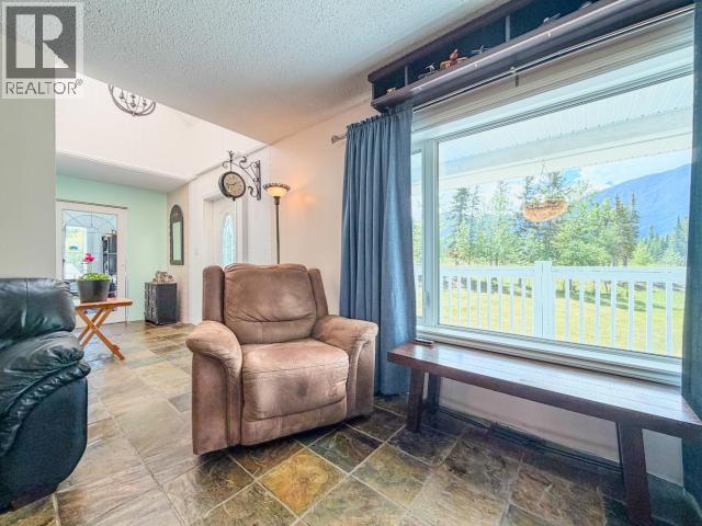 58 & 72 Shakwak St., Destruction Bay, Yukon  Y0B 1H0 - Photo 31 - 17418