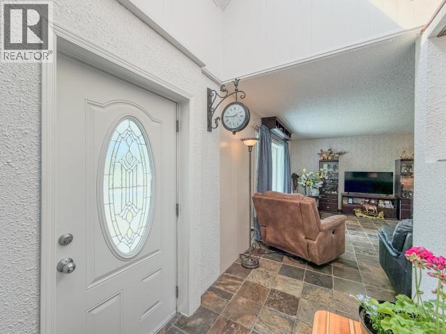 58 & 72 Shakwak St., Destruction Bay, Yukon  Y0B 1H0 - Photo 32 - 17418