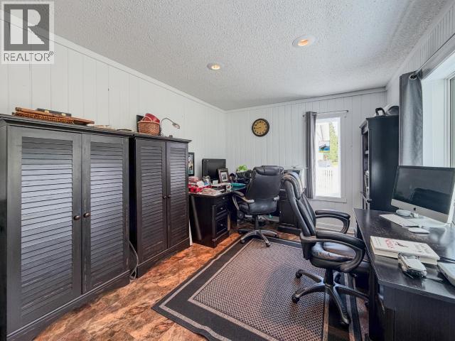 58 & 72 Shakwak St., Destruction Bay, Yukon  Y0B 1H0 - Photo 34 - 17418