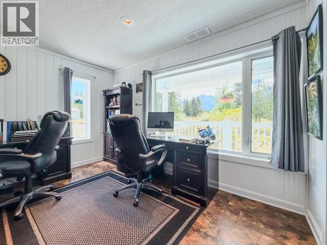 58 & 72 Shakwak St., Destruction Bay, Yukon  Y0B 1H0 - Photo 35 - 17418