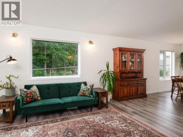 6 Carnelian Court, Whitehorse, Yukon  Y1A 6A3 - Photo 12 - 17446