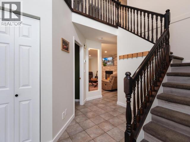 6 Carnelian Court, Whitehorse, Yukon  Y1A 6A3 - Photo 3 - 17446
