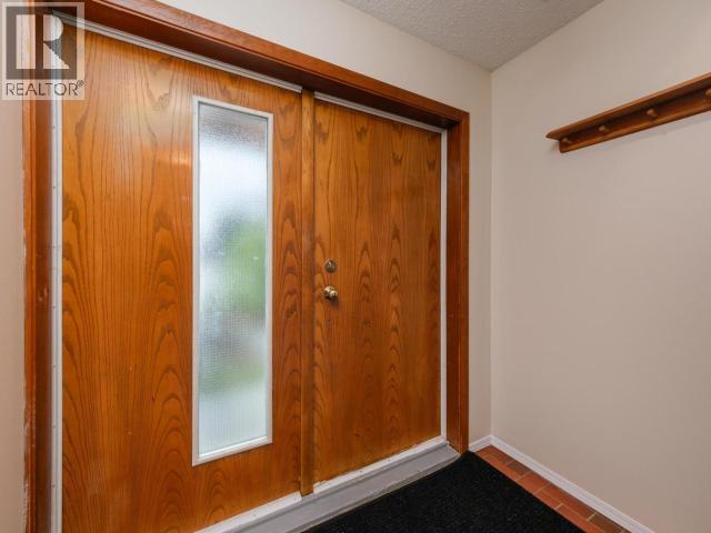 1709 Hickory Street, Whitehorse, Yukon  Y1A 4X6 - Photo 3 - 17448