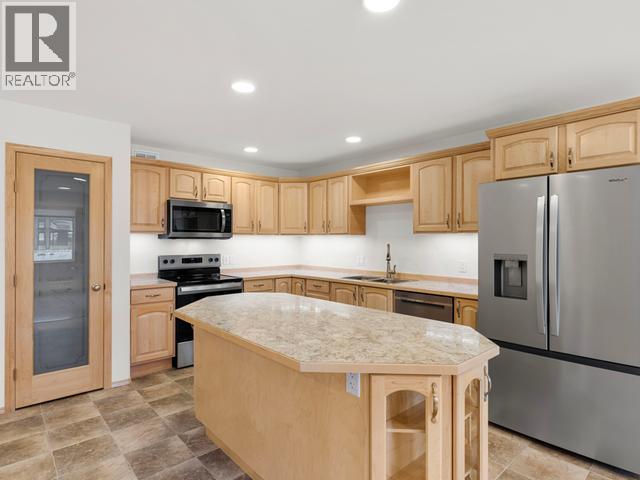 53 Wyvern Avenue, Whitehorse, Yukon  Y1A 0T6 - Photo 8 - 17455