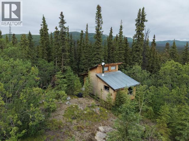 252 Cranberry Road, Whitehorse North, Yukon  Y0B 1L0 - Photo 6 - 17508