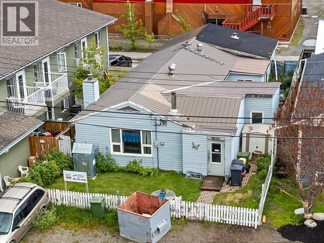 7213 7th Avenue, Whitehorse, Yukon  Y1A 1R8 - Photo 2 - 17559