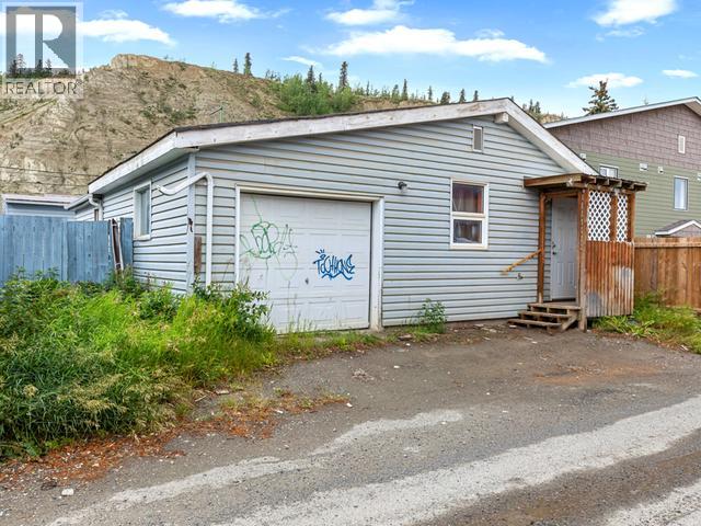 7213 7th Avenue, Whitehorse, Yukon  Y1A 1R8 - Photo 5 - 17559
