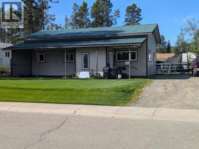 1203 Spruce Street, Whitehorse, Yukon  Y1A 4G4 - Photo 2 - 17576