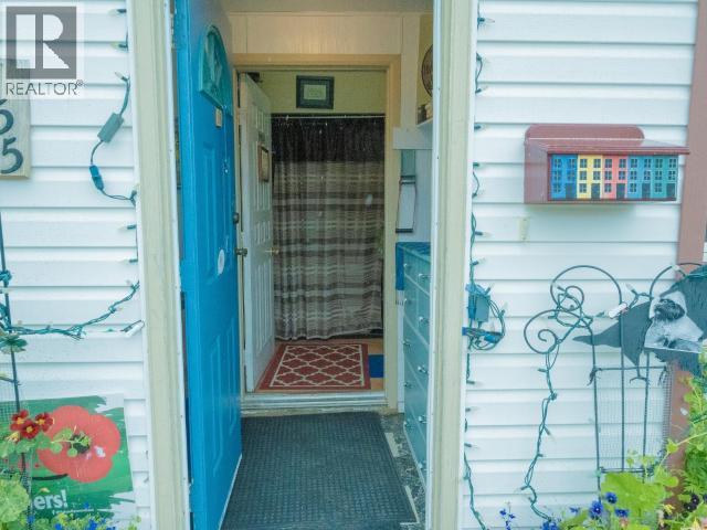 155 Dalton Trail, Whitehorse, Yukon  Y1A 3G2 - Photo 2 - 17657